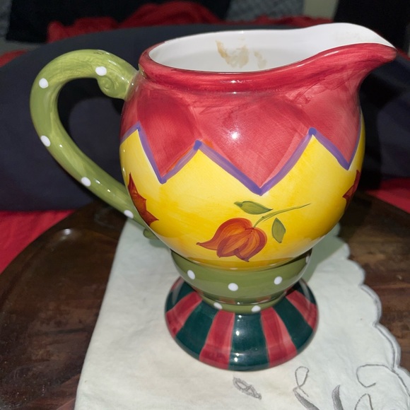 Vintage 1997 CBK Ltd, Elegant/Playful Rose Hand-painted Handled Ceramic Pitcher - Picture 12 of 13